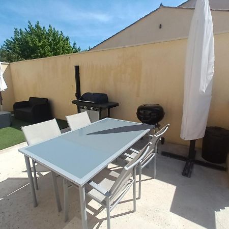 Le Jardin Des Tourterelles Vila Robion en Luberon Exterior foto